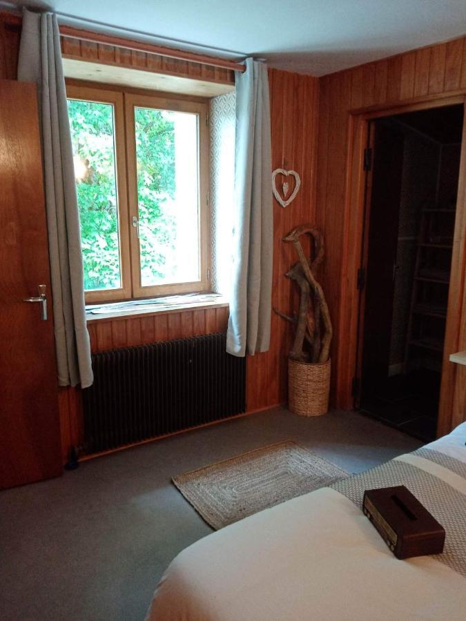 Bed and Breakfast Les P'Tites Pistes Chaux-des-Pres Exterior foto