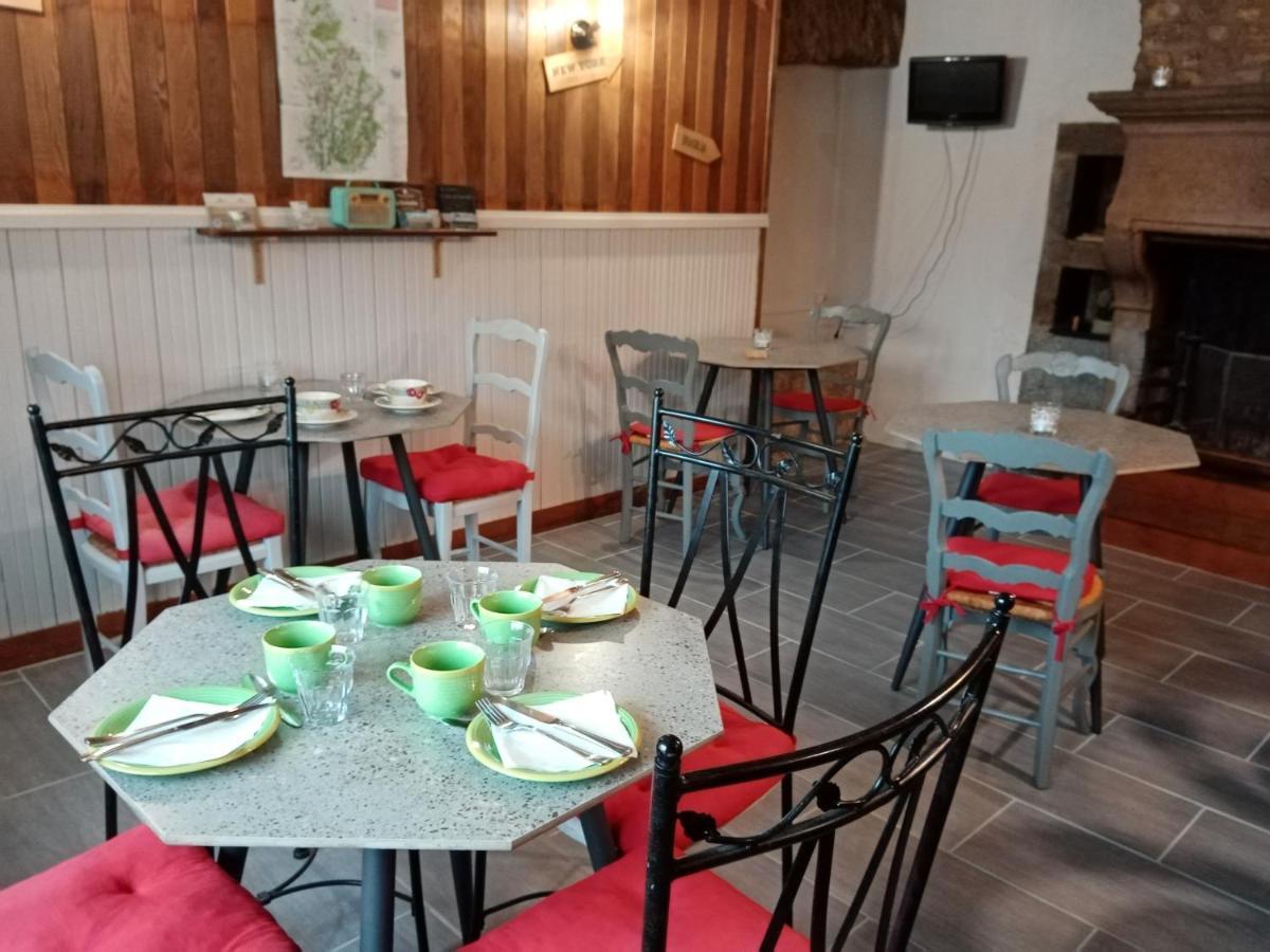 Bed and Breakfast Les P'Tites Pistes Chaux-des-Pres Exterior foto